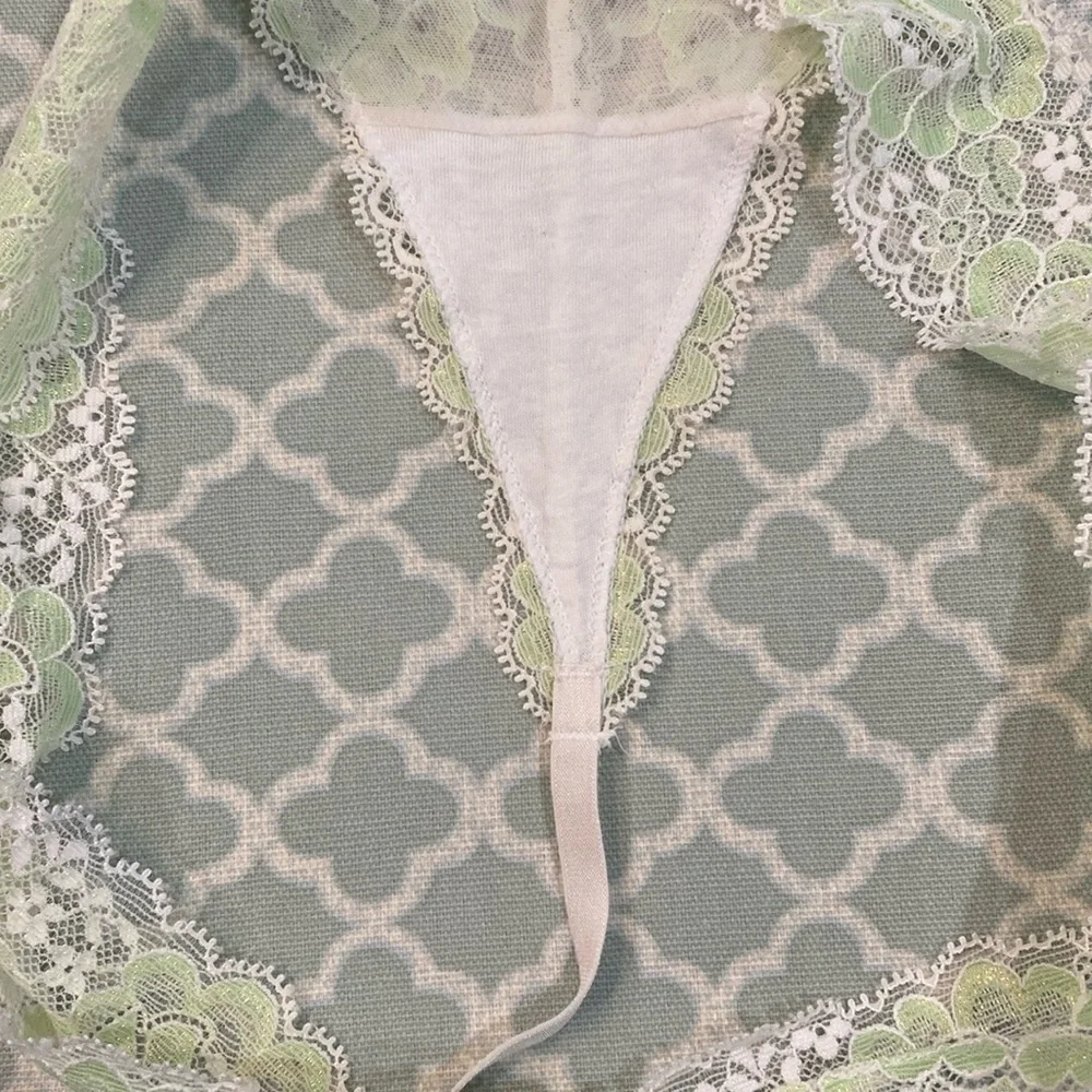 Vintage Victoria’s Secret Dream Angels Rhinestone Green White Lace Thong VString - Picture 9 of 9